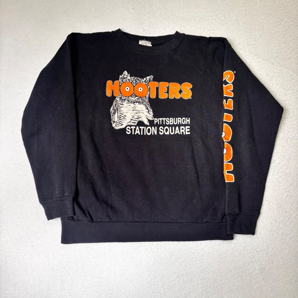 Vintage Hooters Pittsburgh Station Square Crewneck Sweatshirt Large Black USA